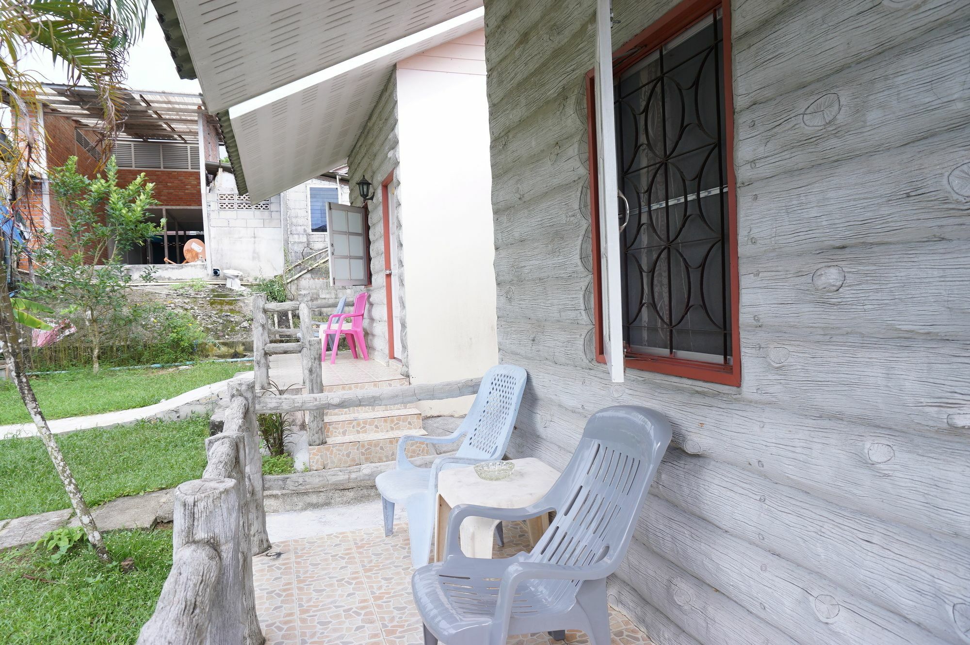 מלון Dahla House רנונג מראה חיצוני תמונה